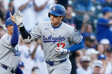 大谷翔平、菅野智之から2打席連発の48号　トップに1本差…10年ぶり対戦で大爆発