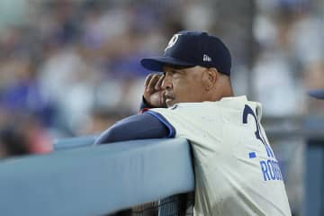 ド軍泥沼5連敗 ロバーツ監督 山本由伸ノーノー目前からサヨナラ負け「残り1アウトを取るために交代した。それだけのこと」