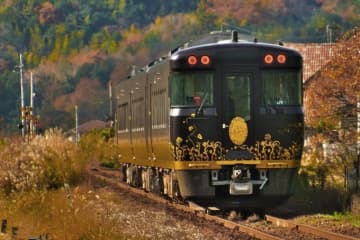 観光列車「はなあかり」、敦賀〜城崎温泉間で運行 10月から12月まで