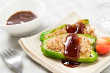 料理研究家ゆかり『ピーマンの肉詰め』の作り方を公開！”お肉が剥がれない”目からウロコの『裏技』も紹介…主婦から「めっちゃ上手くできました！」「目から鱗でした」の声