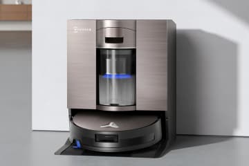 エコバックス、紙パック不要なロボット掃除機　急速充電で時短