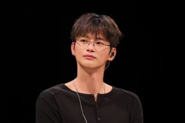 ソ・イングク、東京でショーケース開催！ミニアルバム「IRO」制作秘話やファンの質問にも回答