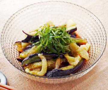 【なす×レンジで簡単】やみつき！夏の「ピリ辛無限なす」