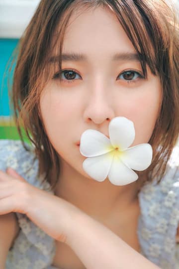 玉井詩織、初の写真集2作品がわずか1週間で重版決定　大反響に喜び「とても嬉しいです」