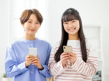 子どもにキャッシュレスは早い？高校生の「QRコード決済」利用はすでに半数超え