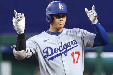 大谷翔平が無意識に英語で「Yeah!!」　ド軍の雰囲気物語る叫び、ベンチで見せた“待望の瞬間”