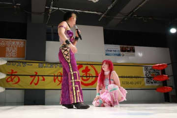 【飛鳥プロレス】“新生飛鳥のエース”しのせ愛梨紗が師・紫雷美央に雪辱を喫し、11・23川崎で一騎打ちへ！「タイマン張ってどっちが上か証明しよう」