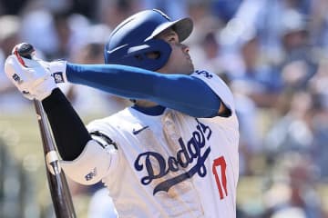 大谷翔平 千両役者の大活躍！菅野とのメジャー初対決で2打席連続弾！2打数2安打5度出塁でドジャース連敗ストップ