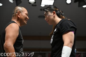 UNIVERSAL王者・鈴木みのるが次期挑戦者・正田壮史を怒りの粉砕！「てめえがケンカ売ったのは鈴木みのるだぞ。覚悟しとけ！」