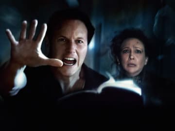 『死霊館 最後の儀式』ホラー映画史上歴代2位＆ユニバース史上最大のOP記録！　実際の証言を収録した実録最恐予告解禁