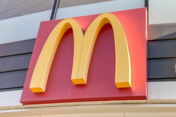 マクドナルド、9月12日からのハッピーセット販売方法を案内