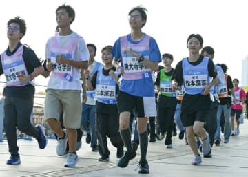『高校生クイズ2025』今夜放送！　予選を勝ち抜いた42チームが日本全国で激突　決勝の地・沖縄に行くのは？【予告】
