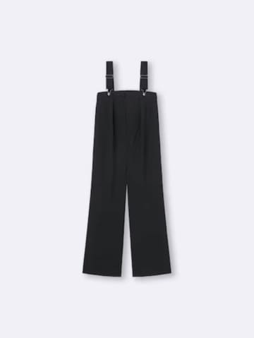 【GUセール】で何狙う？→ 秋まで着られる「黒パンツ」が正解かも！