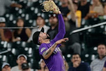 ドジャース戦でいきなりアクシデント「少し出血」　敵内野手が頭部強打→交代…LA実況席も心配