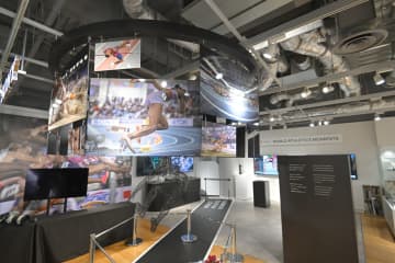 ソニーストア銀座で「東京2025世界陸上」の記念展示　最新競技写真を配信　機種名表示も