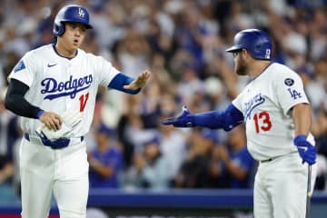 ドジャース、地区最下位ロッキーズに大苦戦も終盤に逆転勝ち　先発グラスノーは７回無安打11K１失点の好投で今季２勝目、２位パドレスとのゲーム差は１のまま