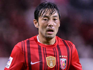 ｢とんでもないFK｣元日本代表の浦和MFが｢天才!｣｢凄すぎw｣芸術的ゴール！GKノーチャンスの一撃に｢土壇場で決めるFKとかドラマすぎる｣