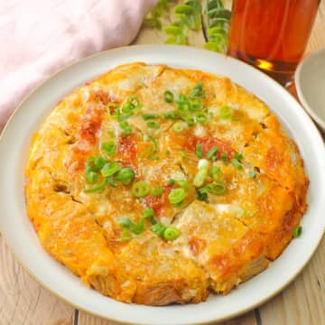 「えのきはこう食べるのが一番ウマい」ライスペーパーで挟んで焼くだけ！えのきが主役の簡単おかずレシピ