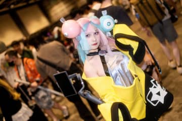 【コスプレ】香港で『ポケモン』ナンジャモが躍動！美スタイル活かした魅惑的なポーシングをご覧あれ【写真8枚】