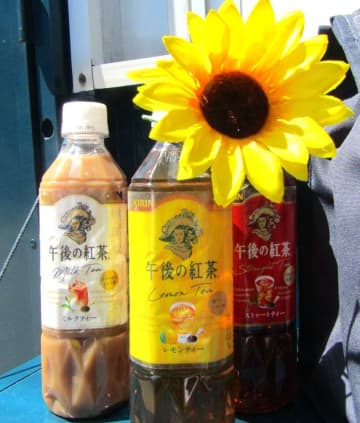 キリン「午後の紅茶」キッチンカーが春日部市役所で大盛況　途切れない長蛇の列　岩谷一弘春日部市長「心から感謝」