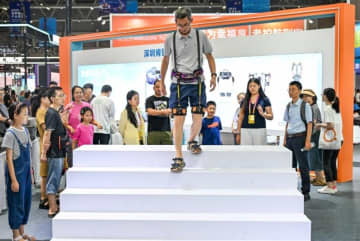 世界スマート産業博覧会で体験する「スマート」な高齢者の暮らし―重慶市