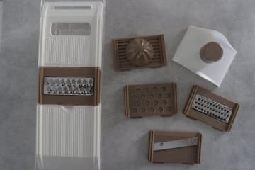 【ダイソー】1セットで5WAY使える！便利なスライサー