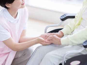 月額15万円以下「低価格の老人ホームが多い都道府県ランキング」1位は大阪府、都内は板橋区が最多