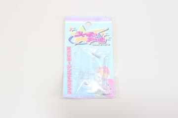 セリアのコレなら浮かせられるよ！「ディスプレイの幅が広がる！」専門店レベルの透明なアーム