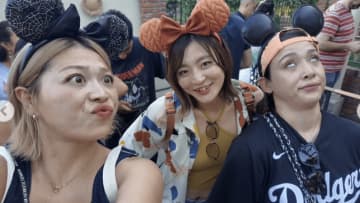 全員金メダリスト！　角田夏実、出口クリスタ、堀川恵の“最強ディズニー女子会”ショットに反響「もっと変顔頑張って」