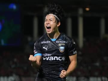 ｢寝ても覚めてもゴラッソ｣J1川崎FW伊藤達哉の｢マジで神｣な公式戦5戦連発弾！ 異次元パフォに｢日本代表に呼んでくれ｣