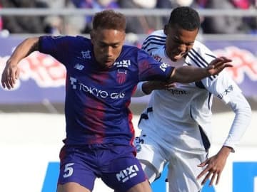 ｢明確な武器｣｢守備が軽い｣日本代表4試合目の大型WBに賛否！ 稲本＆柿谷も“笑うしかない”高さ披露も失点関与で｢長所と短所が全て出た｣