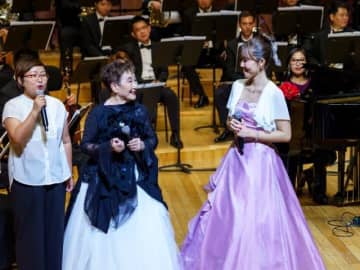 加藤登紀子、故郷ハルビンでコンサートを開催 Nozomi Lynに託した「渡り鳥」の物語とは