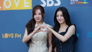 【PHOTO】MOMOLAND ナンシー＆ジュイ「2時脱出Cultwo Show」出演のため放送局へ（動画あり）