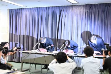 国交省、JALを厳重注意　高リスク4人の乗務外す