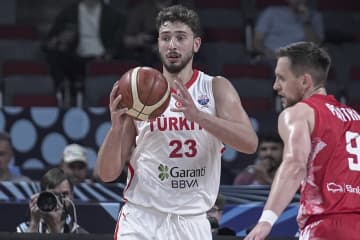 大会史上最年少トリプルダブルを達成したシェングンの活躍でトルコが４強入り！「僕は本当にチームメイトに恵まれている」＜DUNKSHOOT＞