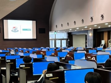 「仕事に集中できる」「試合に憂いなく臨める」横浜FMのリモートワークスペース施策に反響。JRAウインズ新横浜との共催で設けた170席もすぐ満席に