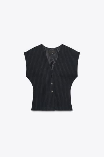 黒より“ネイビー”がいいかも！【ZARA】40・50代におすすめ♡「サマ見えアイテム」