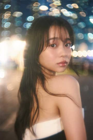 林芽亜里フォトブック2026♡20歳記念カレンダー付きメモリアル作品