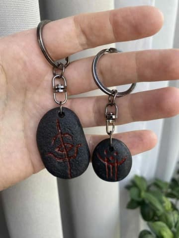 『Bloodborne』のカレル文字を刻んだお手製キーホルダーを狩人たちが称賛「鍵をなくさない効果が3％上がりそう」