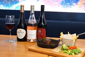 「ほんまに穴場」行列通り過ぎその奥へ…万博・米国館の宇宙なレストラン
