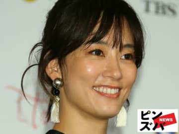 「ほんと世界一海が似合う」水川あさみ、“美デコルテ全開”キャミ姿公開「ブギウギのポーズ」