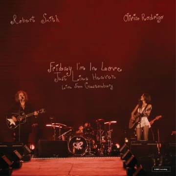 オリヴィア・ロドリゴ、グラストンベリーのライブが発売決定。ロバート・スミスとの共演映像公開