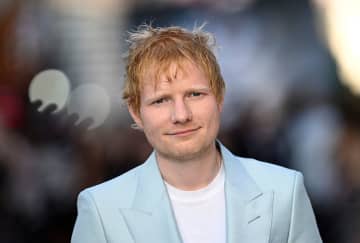 エド・シーラン、アメリカ移住の噂を否定「真実を伝えるよ」
