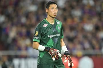 「サコがダイヤ好きすぎる」神戸の“愛されキャラ”！ GK前川黛也の誕生日祝いが話題「定番の後ろ向きw」「一生やってほしい」