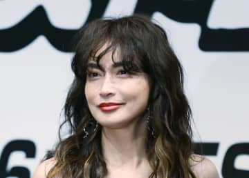 吉瀬美智子、板谷由夏、井川遥、長谷川京子の食事会ショットが“特番”みたいと話題。コーデに注目する人も