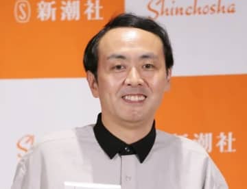 田中卓志、自宅ガーデニングで育てた唐辛子を公開⇒「鮮やかな赤」「きれいで癒やされる」と反響