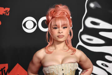 アイス・スパイス、テイラー・スウィフトから受けた助言を明かす