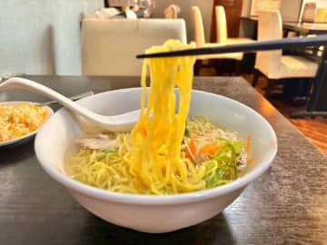 【埼玉】浦和駅チカ本格中華料理店の暑い日にぴったりなラーメン「冷やし鶏そば」など♪人気記事9選