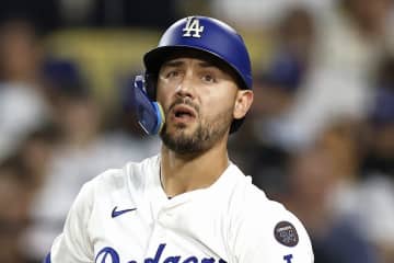ロバーツ監督、エドマン復帰後もコンフォートを継続起用か　米記者は「対右腕の試合では引き続き打席に立つ」との予想だが...実は左投手の方が得意？