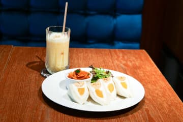 上本町で開催！錢屋カフヱーとダイヤ製パンの「大阪ミックスジュース」コラボ